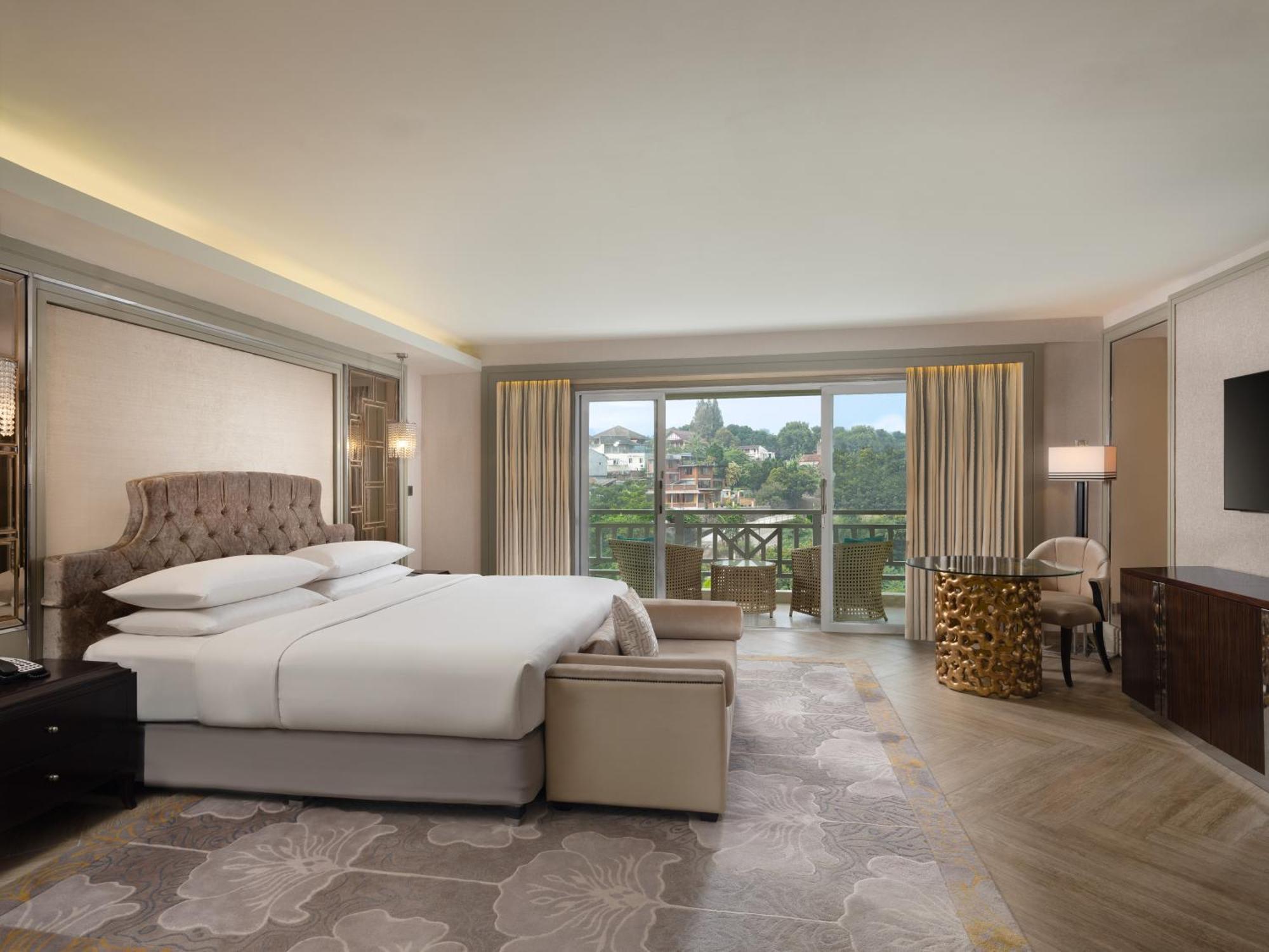 Sheraton Bandung Hotel & Towers מראה חיצוני תמונה
