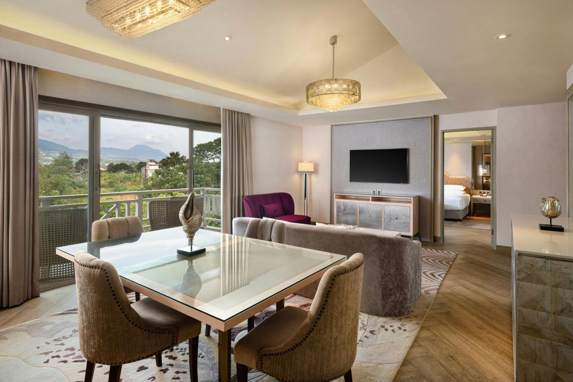 Sheraton Bandung Hotel & Towers מראה חיצוני תמונה